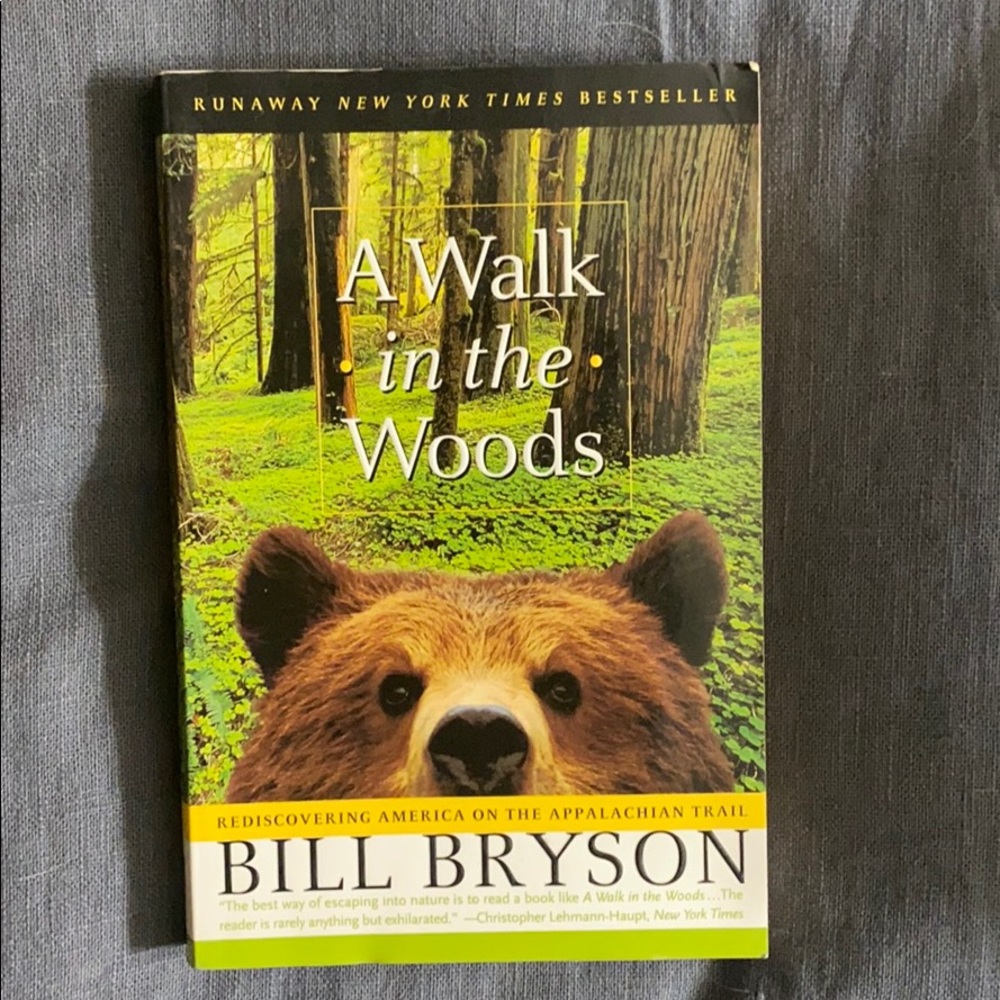 A Walk in the Woods by Bill Bryson softcover
